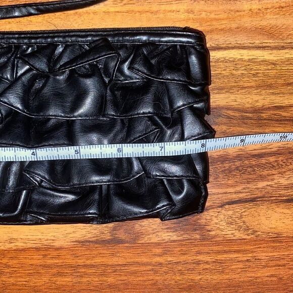 Black Ruffle Wristlet Faux Leather - Picture 2 of 5